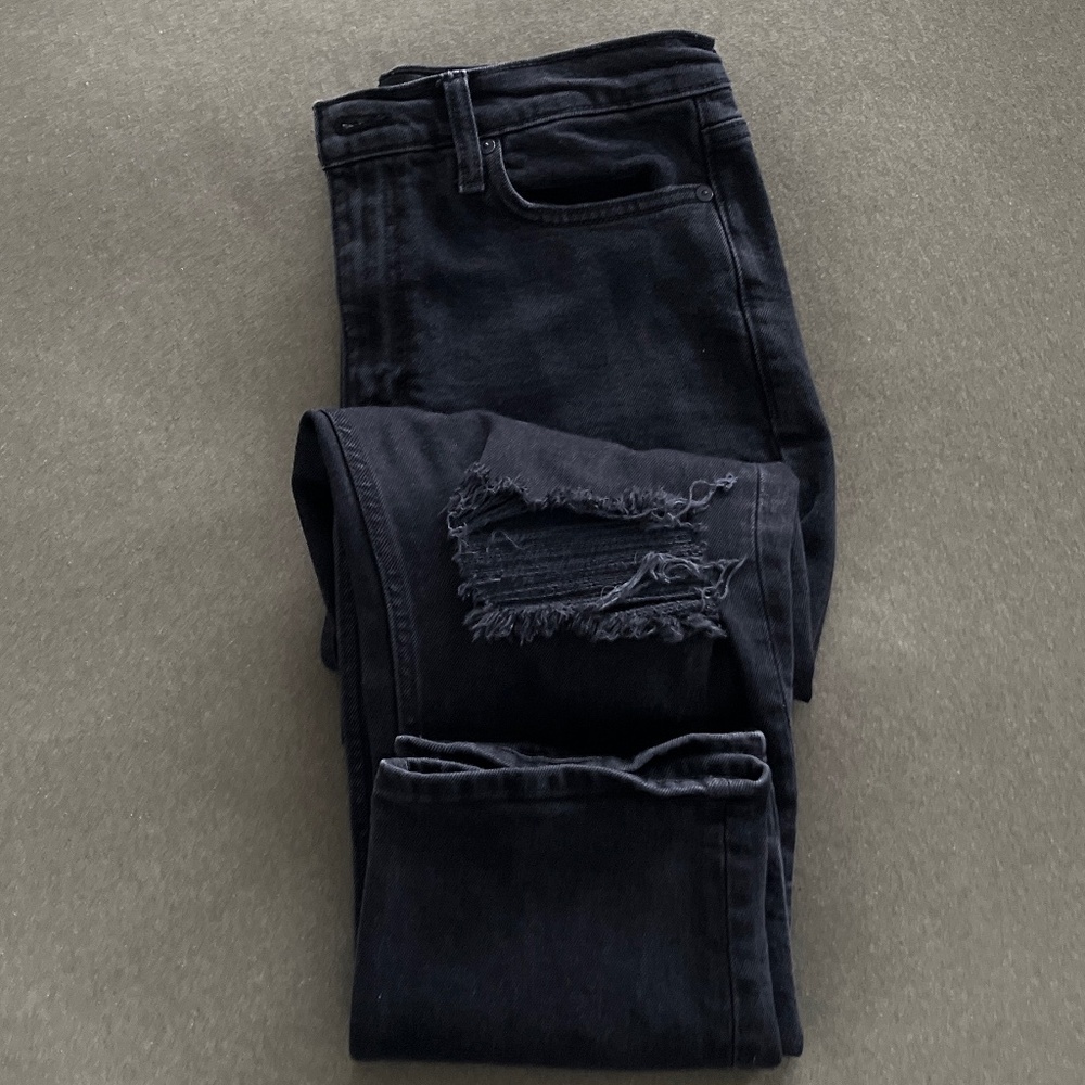 Black Distress Jeans